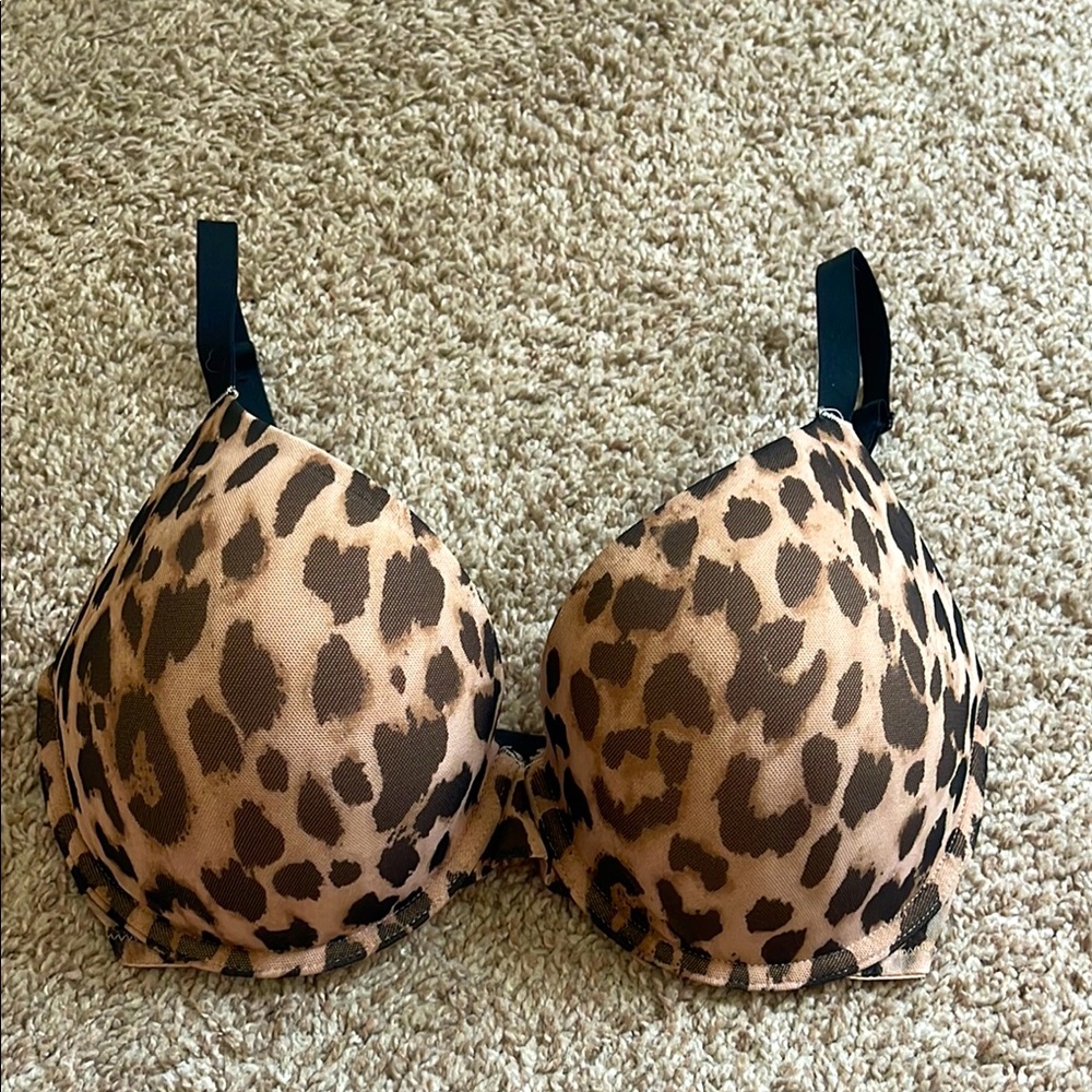 Victoria’s Secret Leopard Print convertible push-up bra